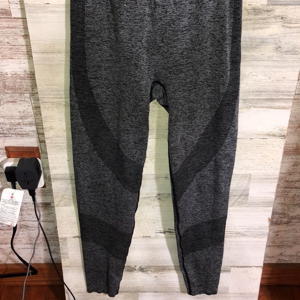 PINK active leggings Victoria Secret Pink Seamless Workout Tight Leggings large​ - Picture 6 of 7